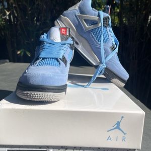 (SOLD) Nike Jordan 4 unc